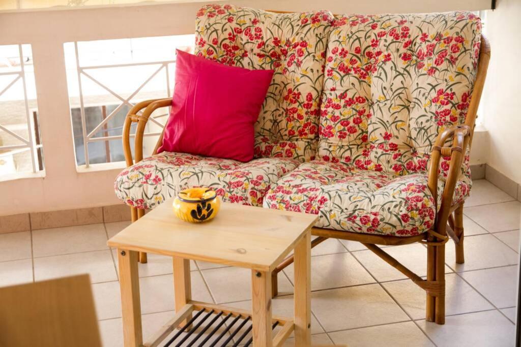 אתונה Spacious Family Flat Near Parthenon Free Parking מראה חיצוני תמונה