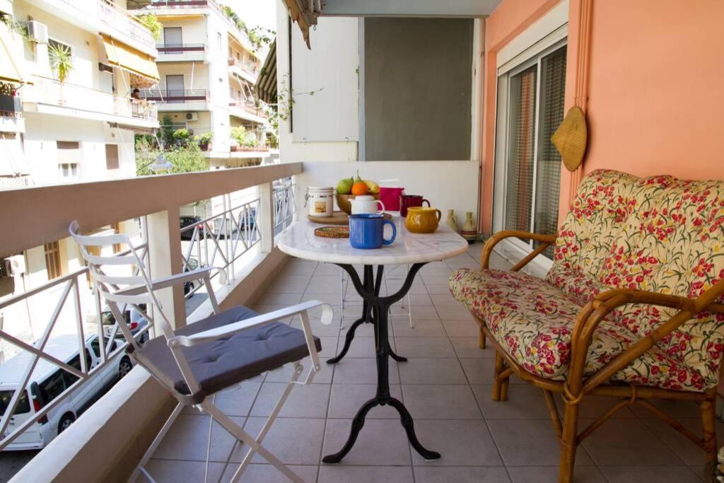 אתונה Spacious Family Flat Near Parthenon Free Parking מראה חיצוני תמונה