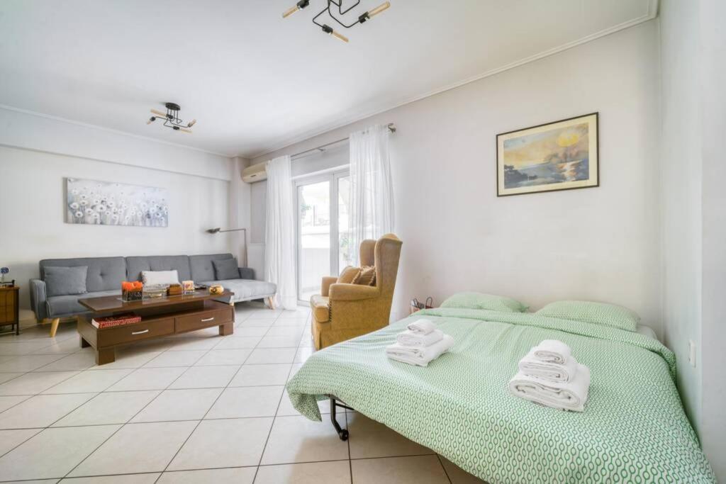 אתונה Spacious Family Flat Near Parthenon Free Parking מראה חיצוני תמונה