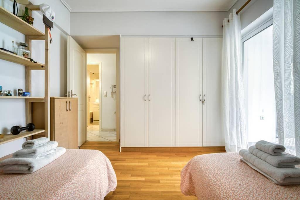 אתונה Spacious Family Flat Near Parthenon Free Parking מראה חיצוני תמונה