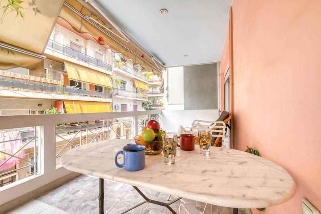 אתונה Spacious Family Flat Near Parthenon Free Parking מראה חיצוני תמונה