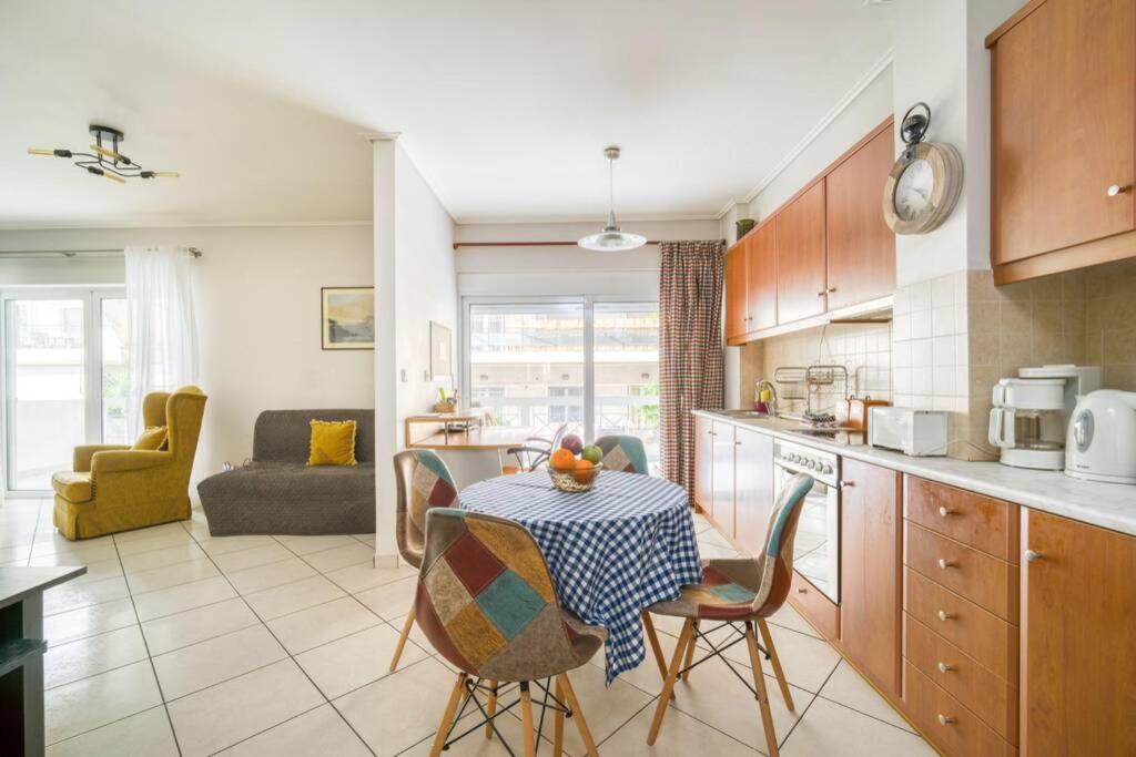 אתונה Spacious Family Flat Near Parthenon Free Parking מראה חיצוני תמונה
